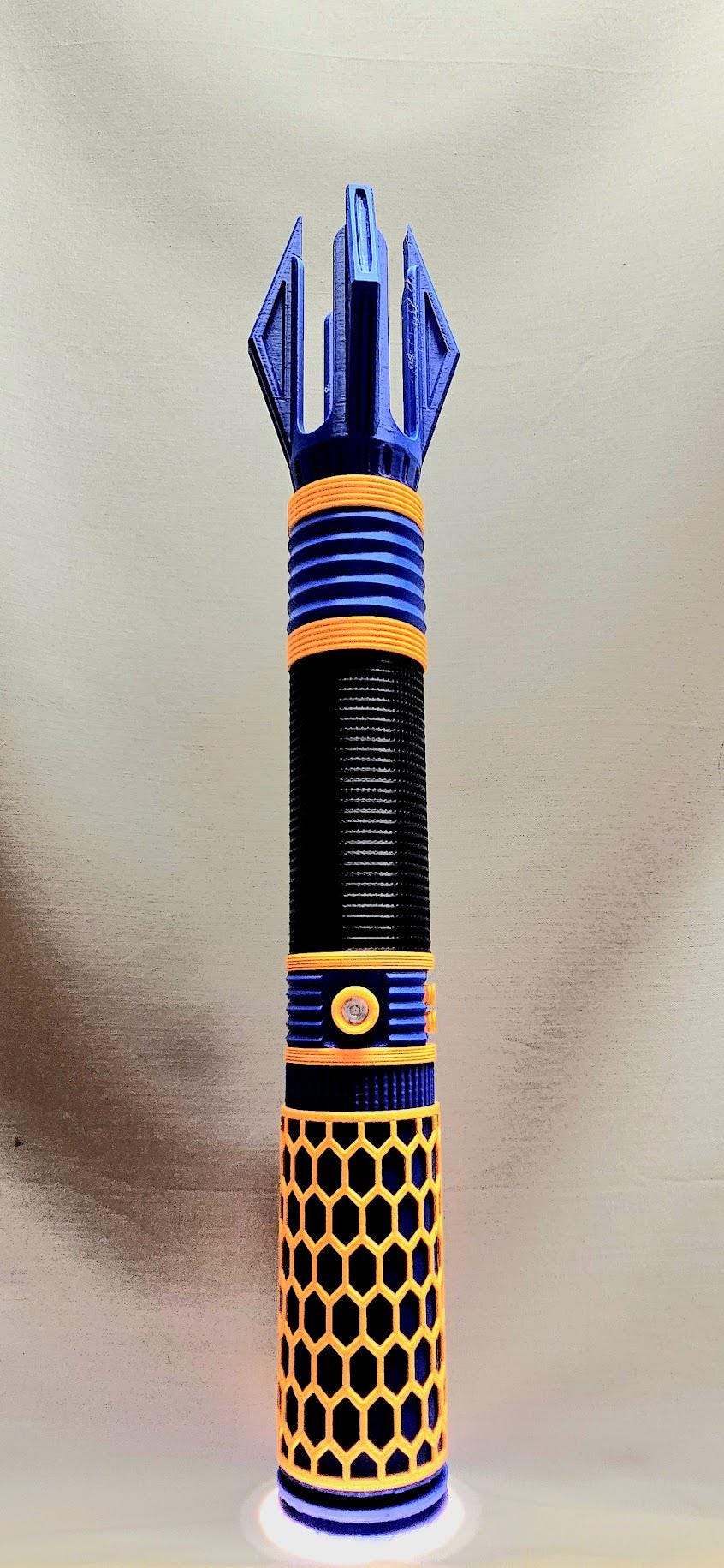 The Heretic Light up collapsible lightsaber!