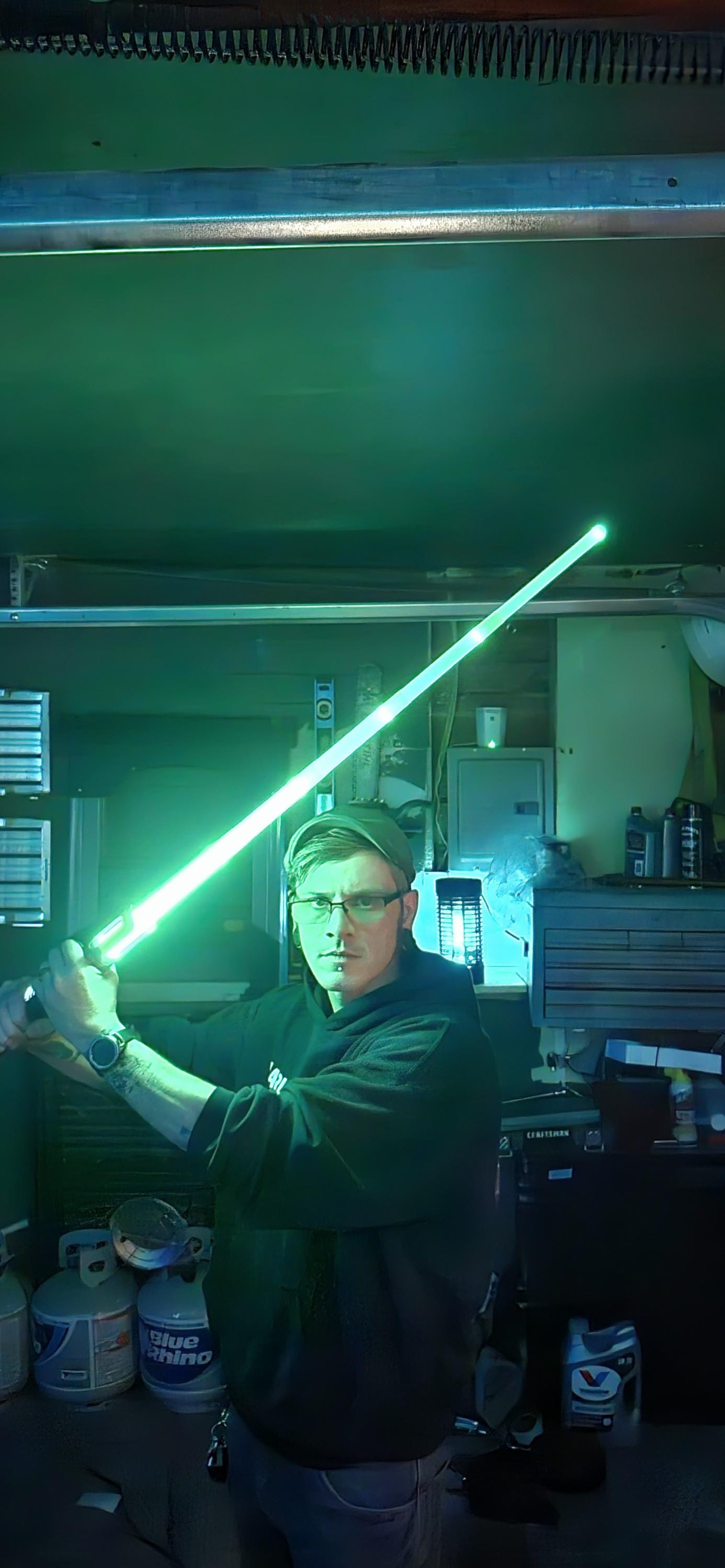 The Heretic Light up collapsible lightsaber!