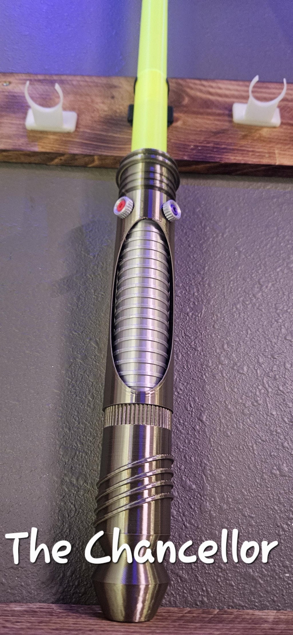 The Chancellor Light up collapsible lightsaber!