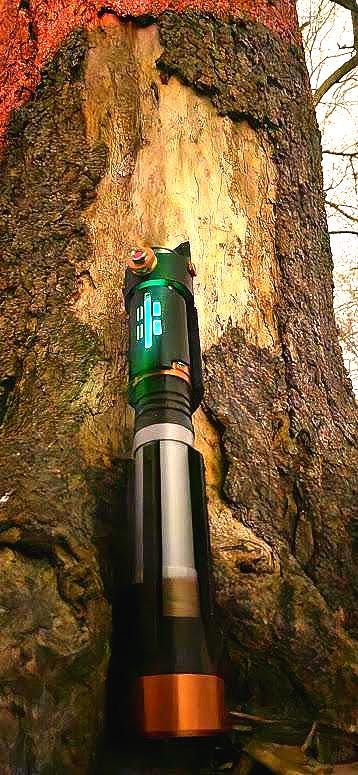 Customizable StarKiller Lightsaber with Display Shields
